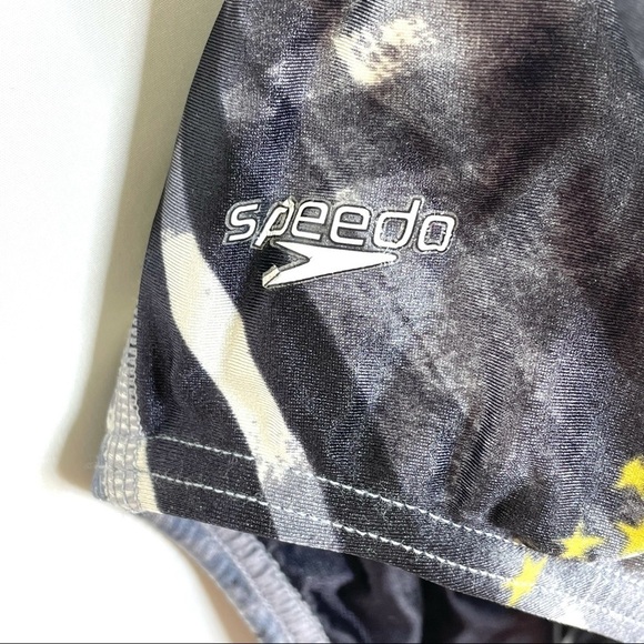 Speedo One Piece Cut Out Criss Cross Back Abstract Print Swimsuit Sz M - Picture 7 of 10